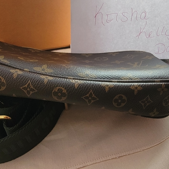 Louis Vuitton Multi Pochette Accessoires- Large Pochette & Khaki strap - Picture 3 of 10